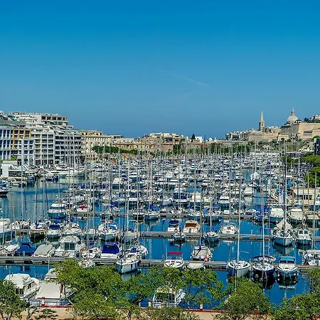 Fine Living Marina